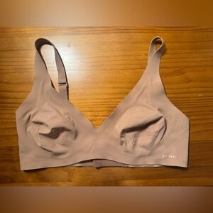 Skims Naked Plunge Bralette EUC